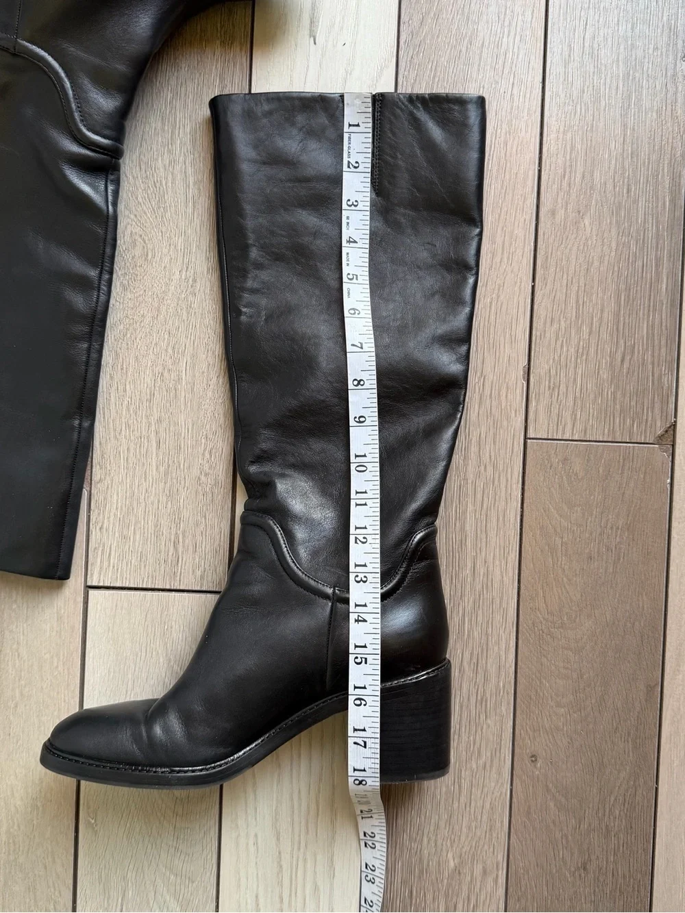 Vince Fabian Block-Heeled Leather Boots - Picture 3 of 8